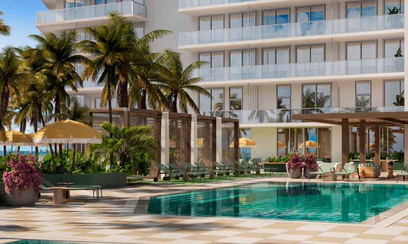 Cubierta de la piscina